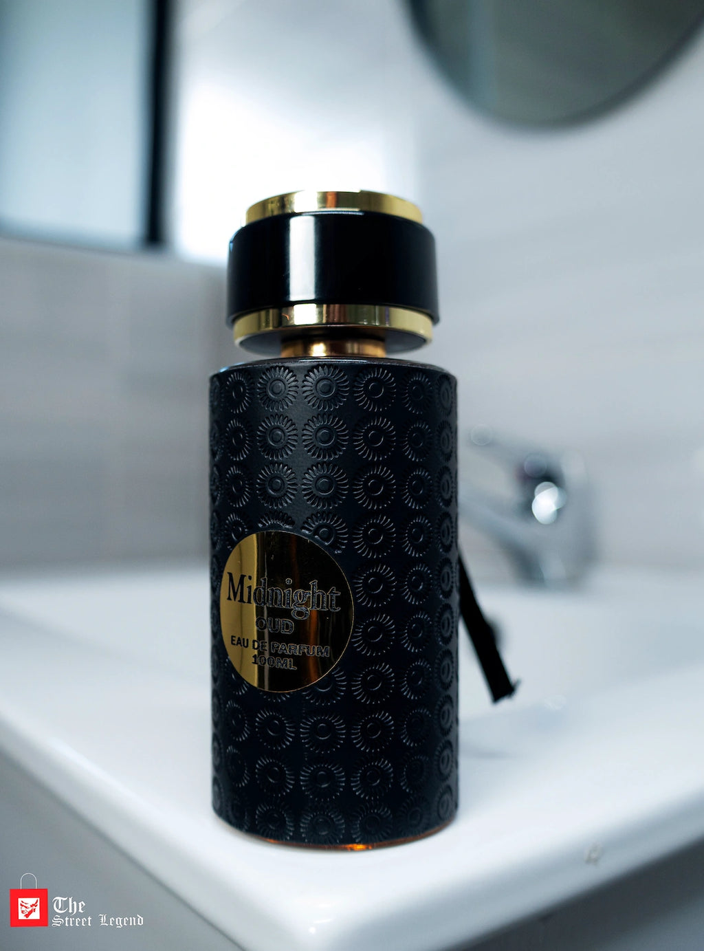 Midnight Oud Eau de Parfum (100ml) by Fragrance World.