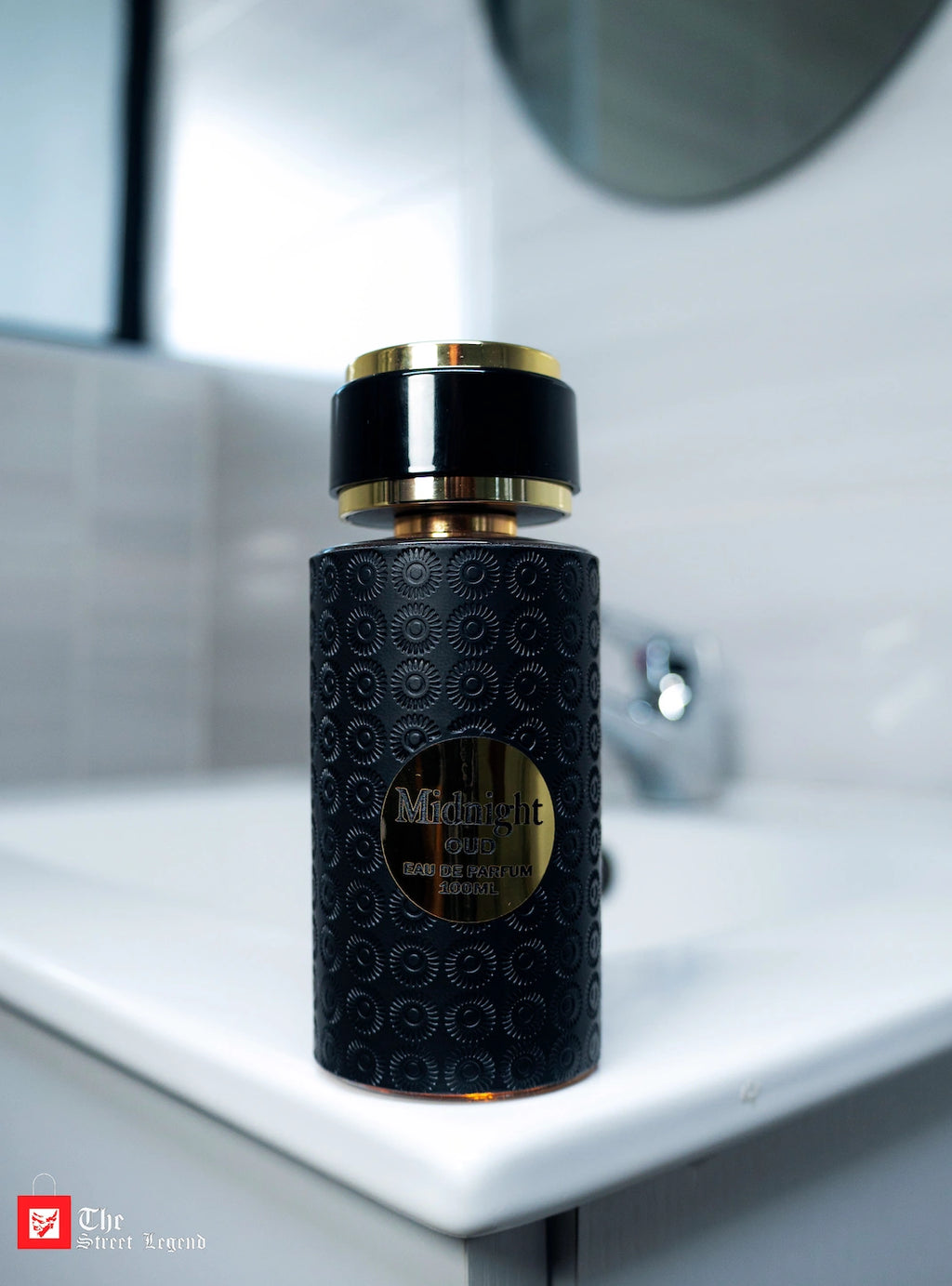Midnight Oud Eau de Parfum (100ml) by Fragrance World.